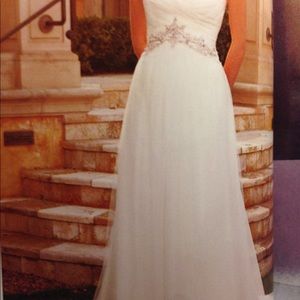 Meet your Posher, Claudia